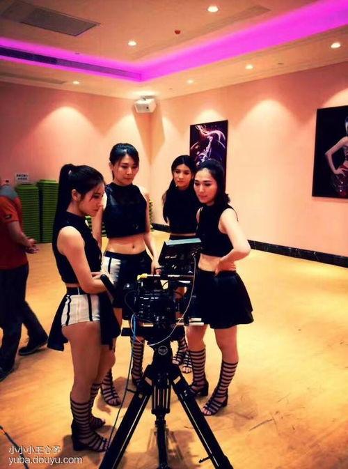 网红老头粤语舞蹈视频,网红老头粤语舞蹈圈粉无数！