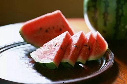 春吃花夏吃瓜秋吃果,春赏花、夏品瓜、秋尝果