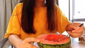 留学生圈吃瓜怎么吃,轻松解锁校园八卦新姿势